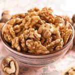 با افزودن گردو به رژیم غذایی، از سرطان روده بزرگ پیشگیری کنید