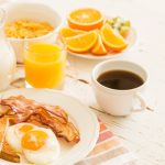 چرا صبحانه نخوردن برای بدن ضرر دارد؟ بهانه ها و راهکارها