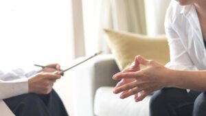 8 دلیل مراجعه نکردن به مشاور و بهترین راهکارهای غلبه بر آن