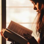 فواید کتاب خواندن برای سلامت مغز و روان؛ از کاهش استرس تا تقویت حافظه
